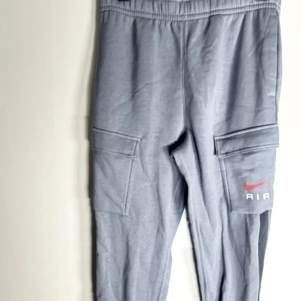 Nike Big Kids Air Standard-Fit Fleece Sportswear Club Cargo Jogger Pants.